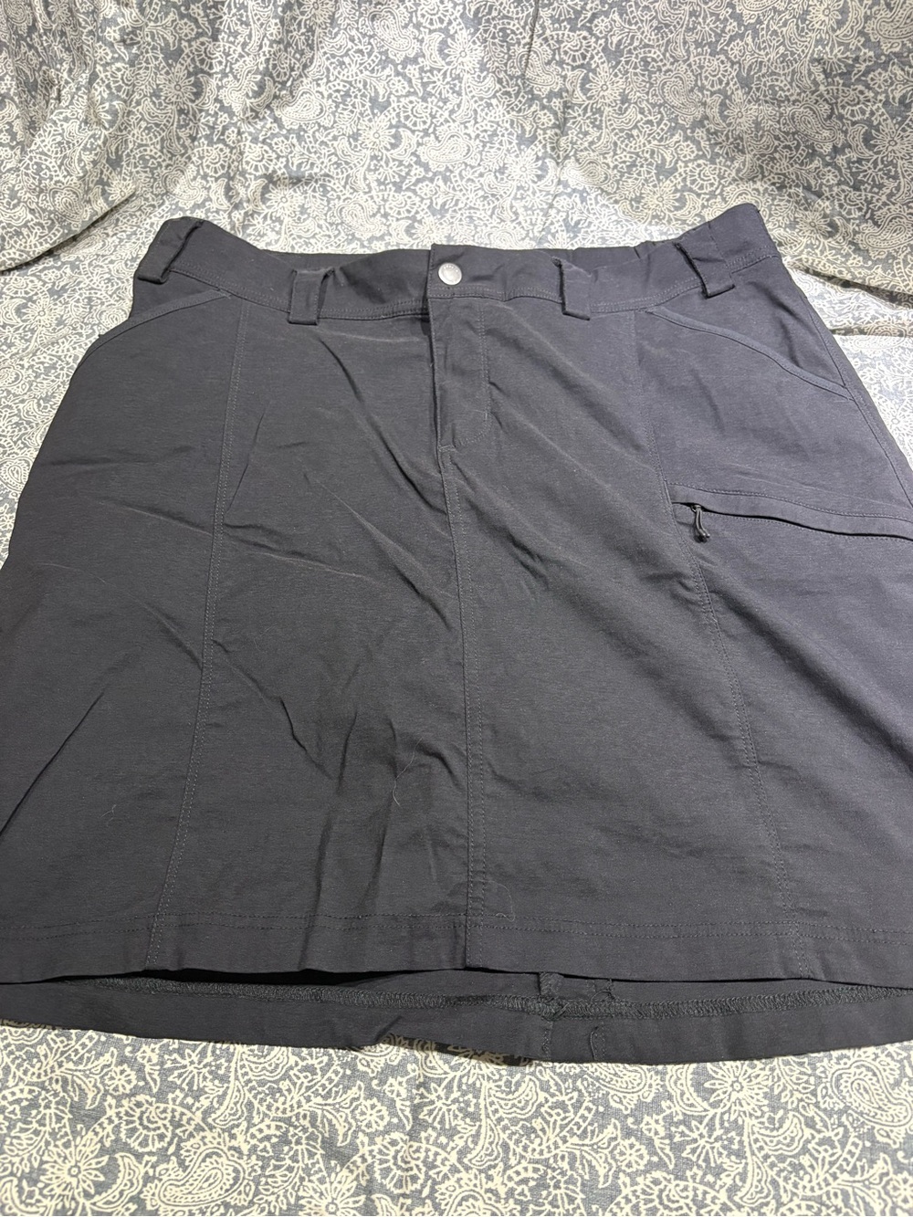 Duluth black dry on the fly skort skirt 18
